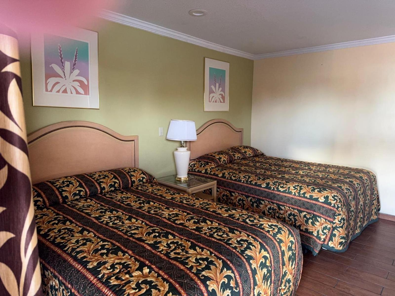 Sunstar Inn ロス・バナス エクステリア 写真