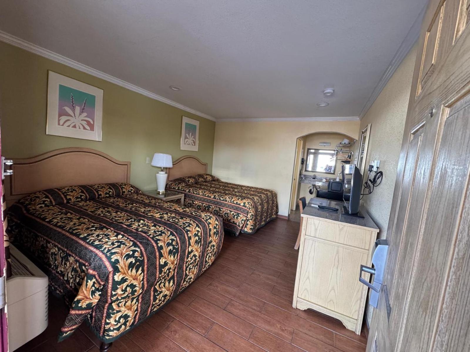 Sunstar Inn ロス・バナス エクステリア 写真