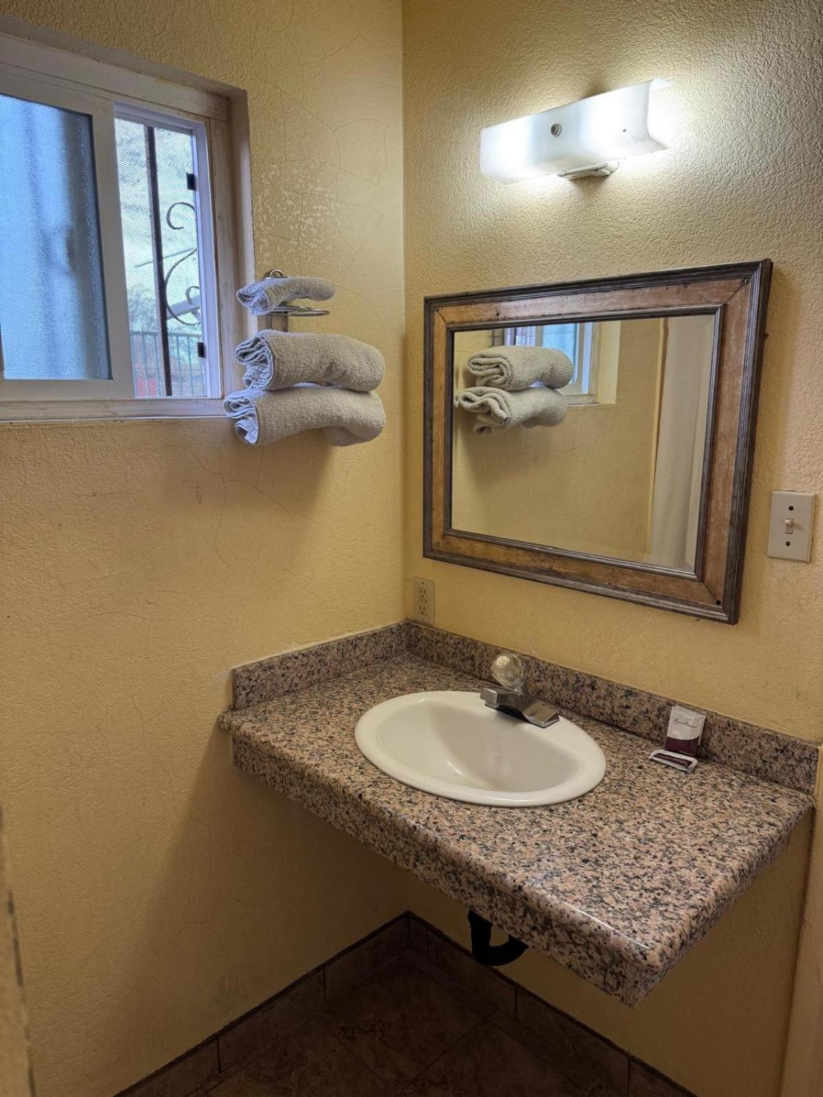Sunstar Inn ロス・バナス エクステリア 写真