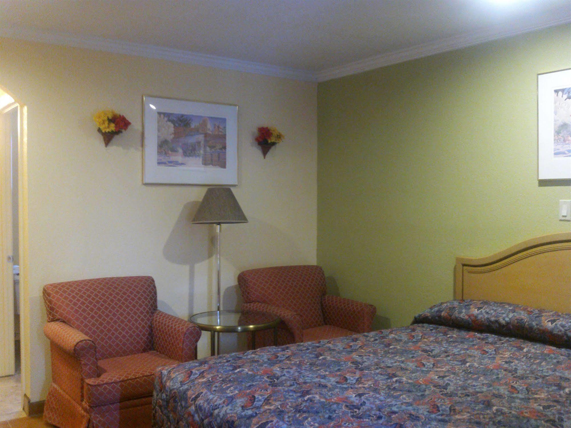 Sunstar Inn ロス・バナス エクステリア 写真